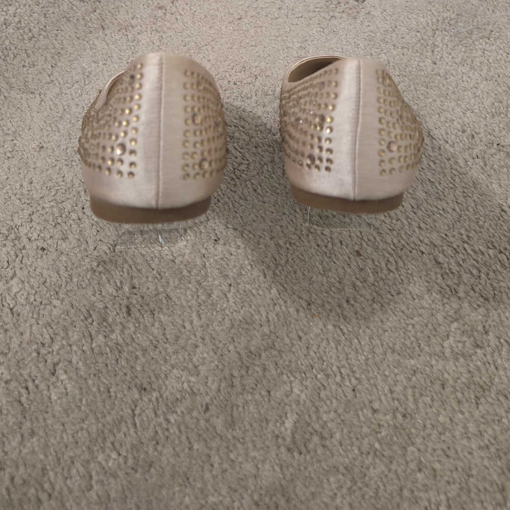 Women Flats - Picture 5 of 6